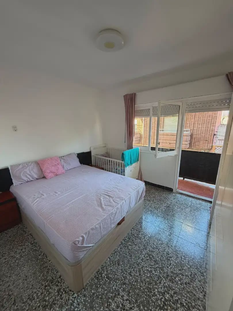 4 bedroom Flat for sale in Petrel / Petrer - € 115,000 (Ref: 10045483)