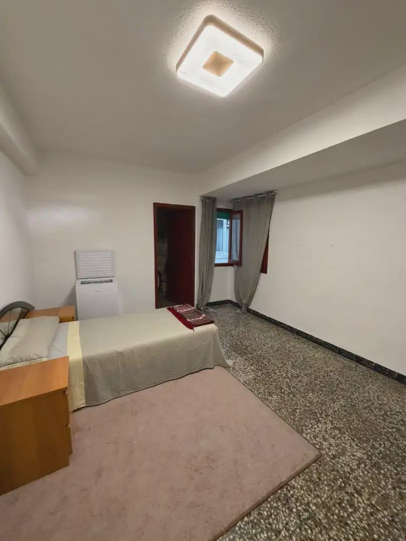 4 bedroom Flat for sale in Petrel / Petrer - € 115,000 (Ref: 10045483)