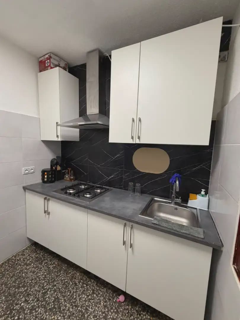 4 bedroom Flat for sale in Petrel / Petrer - € 115,000 (Ref: 10045483)