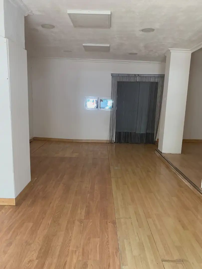 Commercieel te huur in Petrel / Petrer - € 450 (Ref: 10145057)