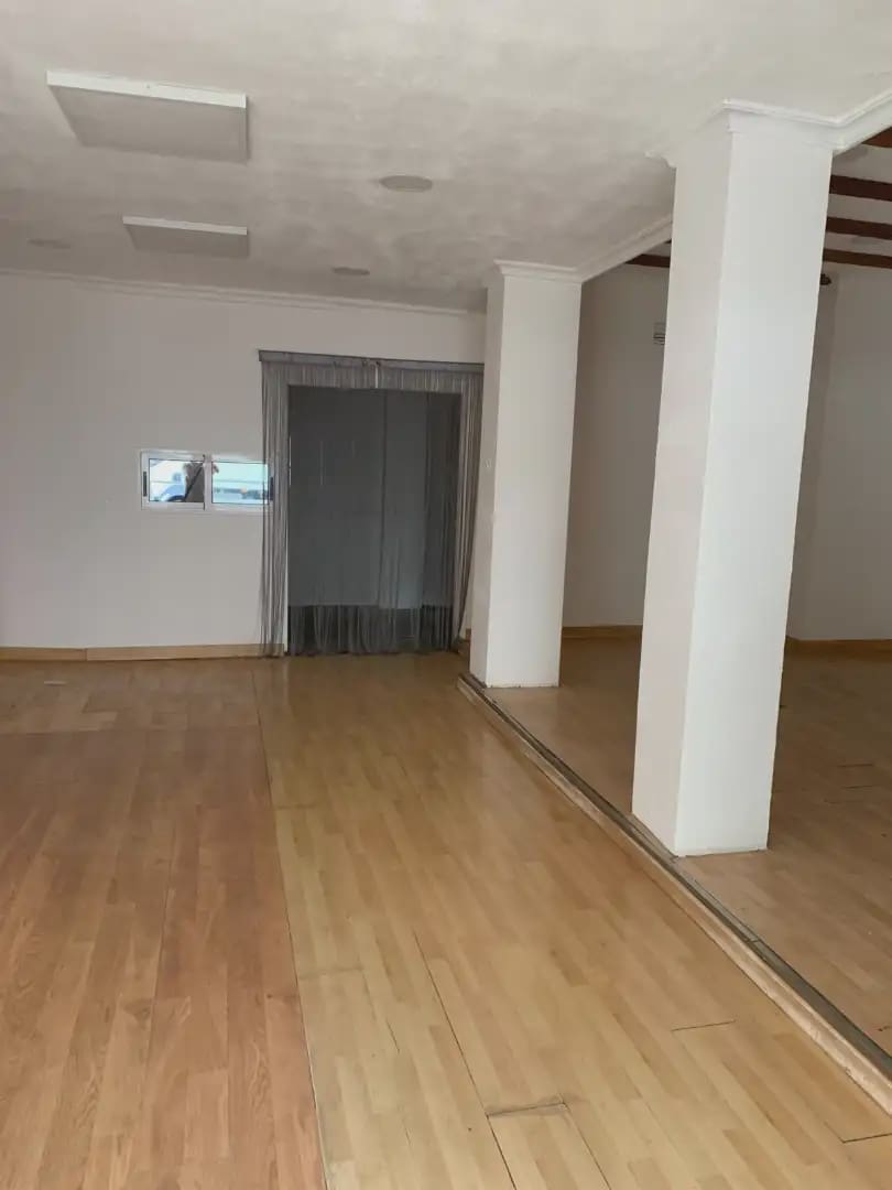 Commercieel te huur in Petrel / Petrer - € 450 (Ref: 10145057)