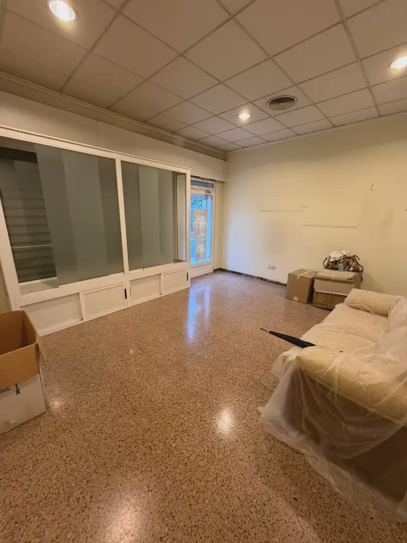 Commercial for sale in Petrel / Petrer - € 67,000 (Ref: 9338653)