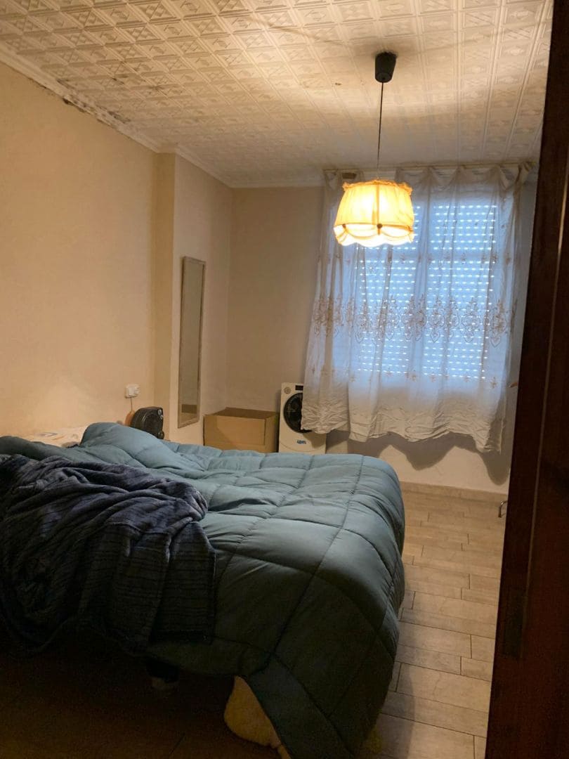 Piso de 4 habitaciones en Petrel / Petrer en venta - 105.000 € (Ref: 9496618)