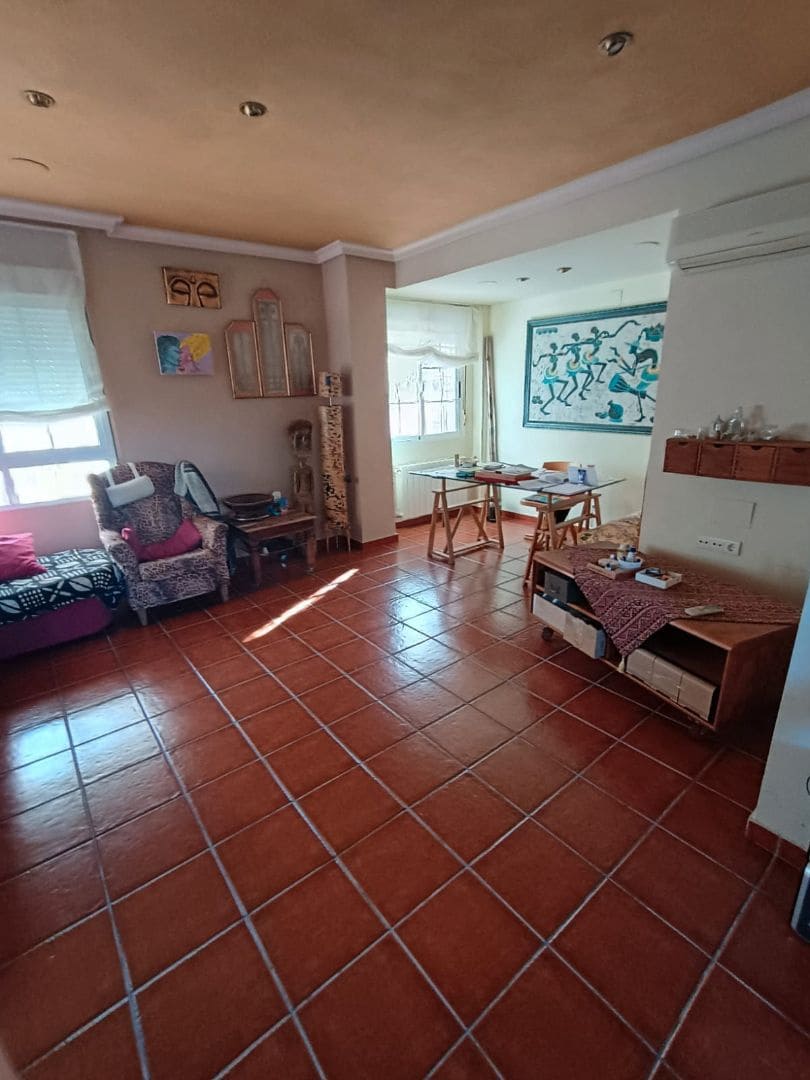Bungalow de 3 habitaciones en Elda en venta - 285.000 € (Ref: 9517977)