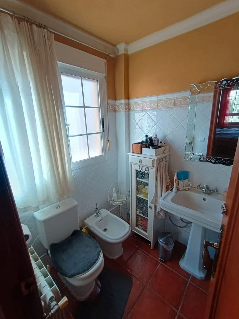 Bungalow de 3 habitaciones en Elda en venta - 285.000 € (Ref: 9517977)