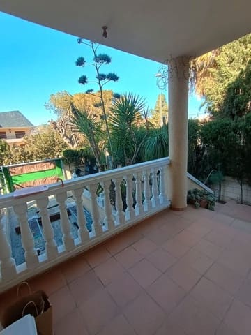 Bungalow de 3 habitaciones en Elda en venta - 285.000 € (Ref: 9517977)