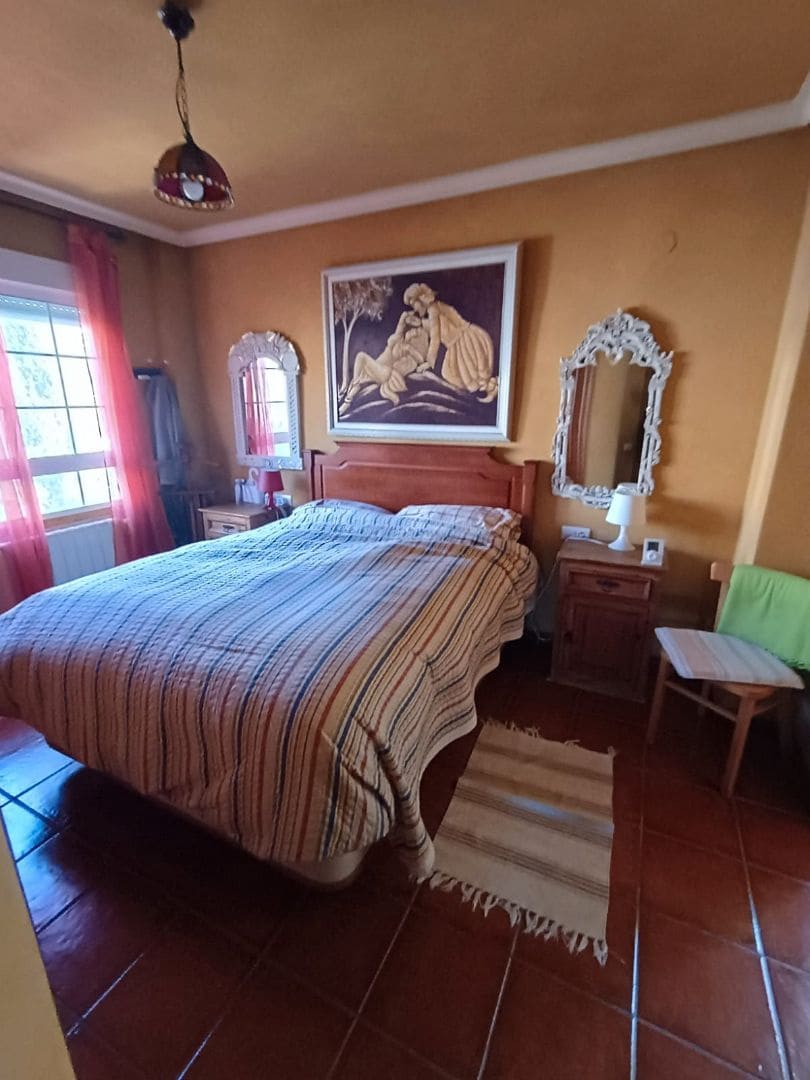 Bungalow de 3 habitaciones en Elda en venta - 285.000 € (Ref: 9517977)