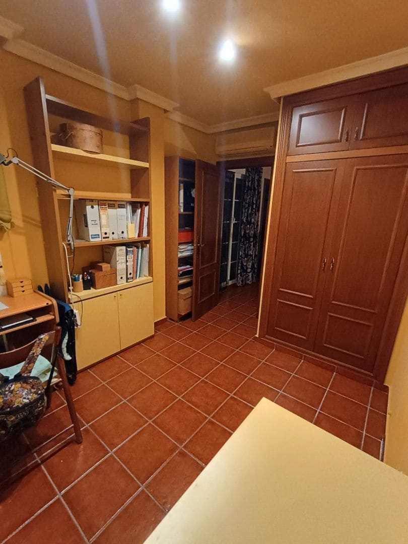 Bungalow de 3 habitaciones en Elda en venta - 285.000 € (Ref: 9517977)