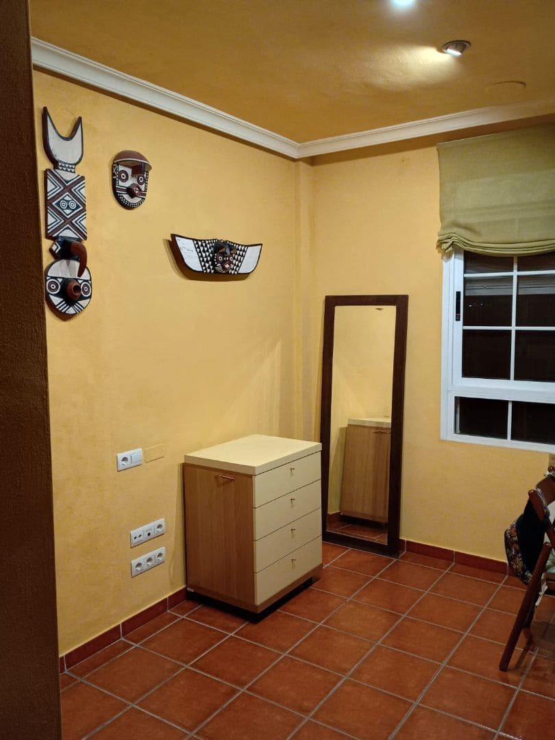 Bungalow de 3 habitaciones en Elda en venta - 285.000 € (Ref: 9517977)