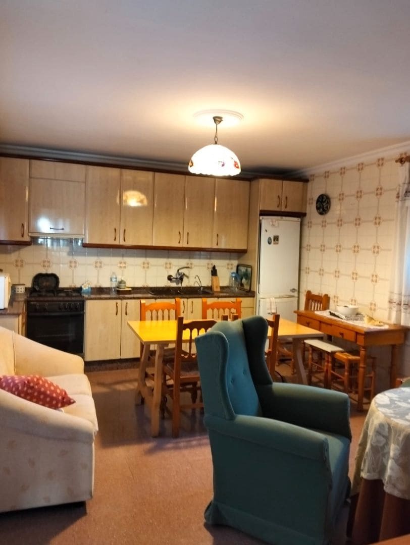 6 quarto Moradia para venda em Hellin com garagem - 169 000 € (Ref: 9548974)