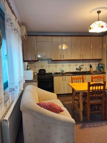 6 quarto Moradia para venda em Hellín com garagem - 169 000 € (Ref: 9548974)