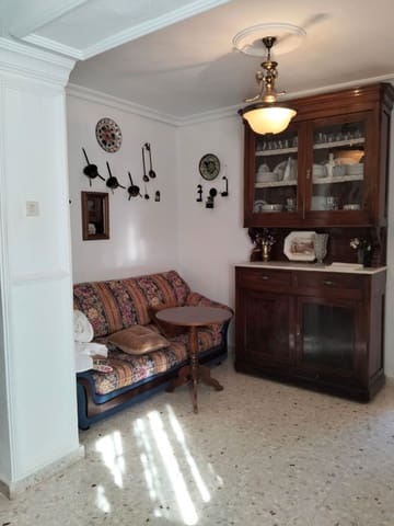 6 quarto Moradia para venda em Hellín com garagem - 169 000 € (Ref: 9548974)