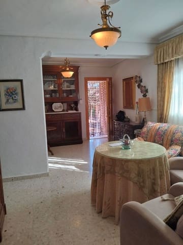 6 quarto Moradia para venda em Hellín com garagem - 169 000 € (Ref: 9548974)