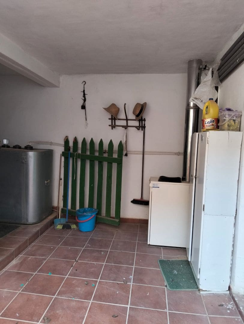 6 quarto Moradia para venda em Hellin com garagem - 169 000 € (Ref: 9548974)