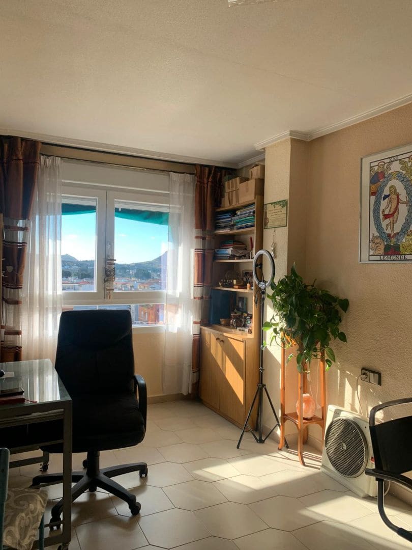3 bedroom Flat for sale in Elda - € 145,000 (Ref: 9593219)