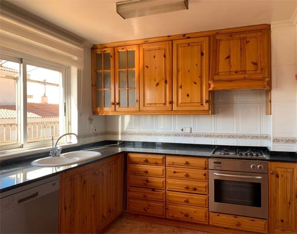 3 quarto Penthouse para venda em Petrel / Petrer - 157 000 € (Ref: 9598354)