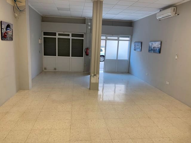 Kaupallinen vuokrattavana paikassa Petrel / Petrer - 500 € (Ref: 9614440)