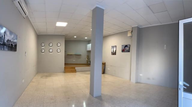 Kaupallinen vuokrattavana paikassa Petrel / Petrer - 500 € (Ref: 9614440)