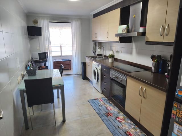3 bedroom Flat for sale in Elda with garage - € 155,000 (Ref: 9631449)