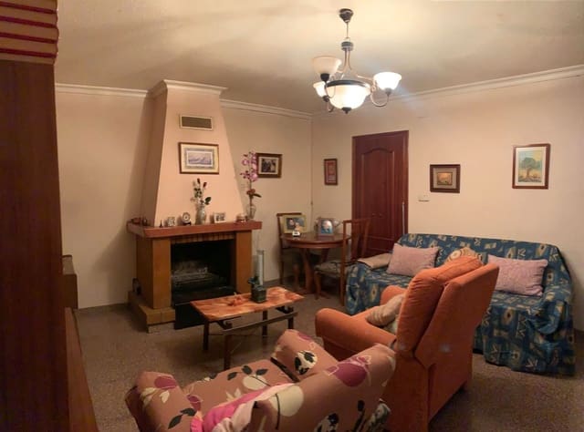 2 soveværelse Villa til salg i Petrel / Petrer med garage - € 185.000 (Ref: 9643492)