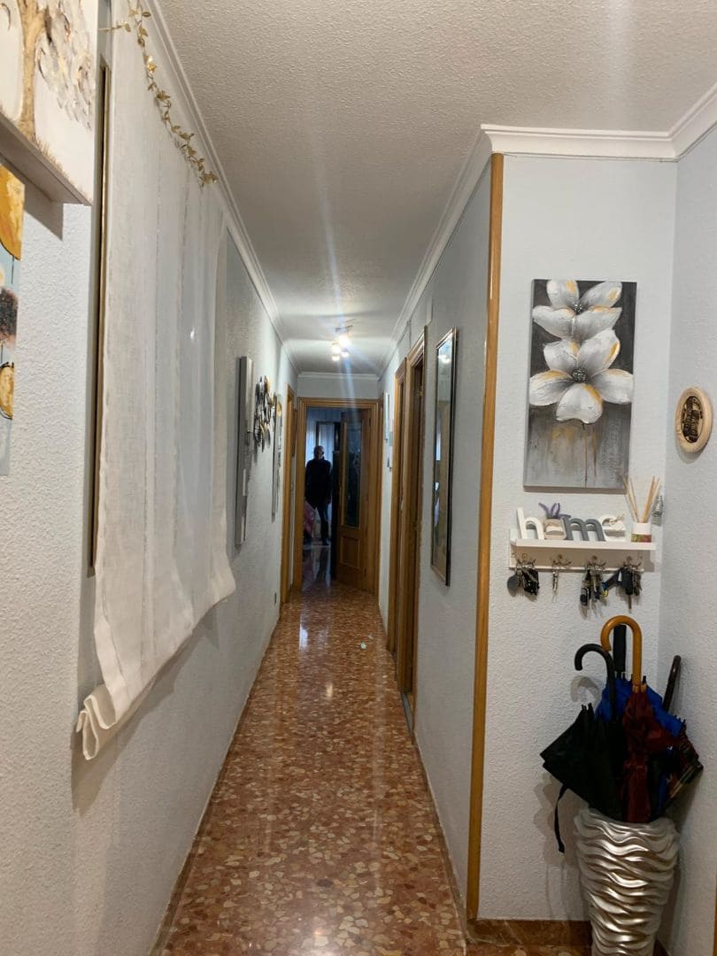 3 bedroom Flat for sale in Petrel / Petrer - € 185,000 (Ref: 9679286)