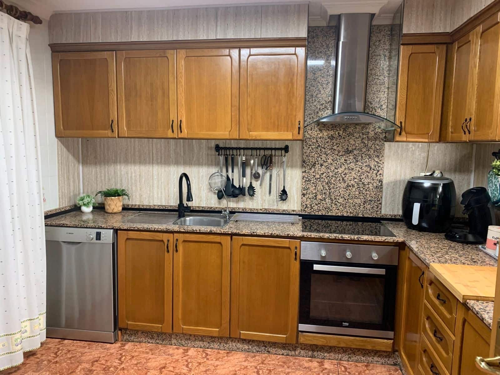 3 bedroom Flat for sale in Petrel / Petrer - € 185,000 (Ref: 9679286)