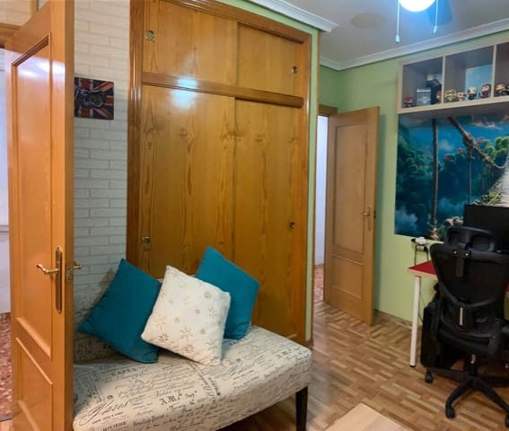 3 bedroom Flat for sale in Petrel / Petrer - € 185,000 (Ref: 9679286)