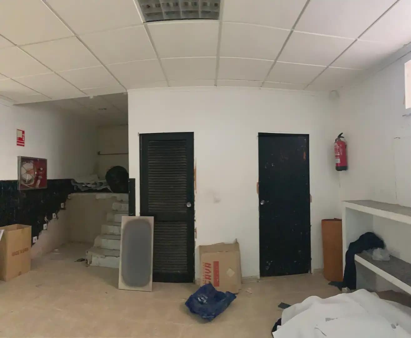 Commerciale in vendita in Petrel / Petrer - 83.000 € (Rif: 9755317)