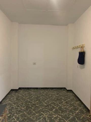 Appartement de 2 chambres à louer à Petrel / Petrer - 400 € (Ref: 9777303)