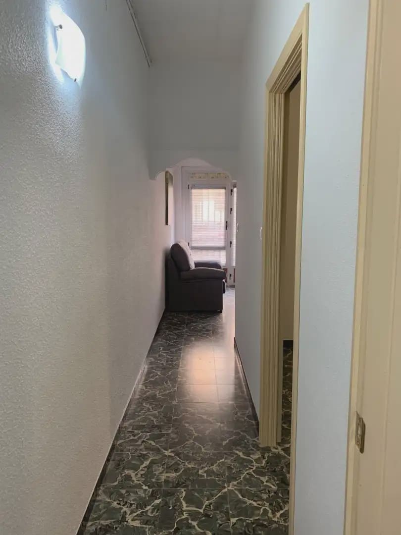 Appartement de 2 chambres à louer à Petrel / Petrer - 400 € (Ref: 9777303)