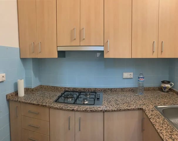 Appartement de 2 chambres à louer à Petrel / Petrer - 400 € (Ref: 9777303)