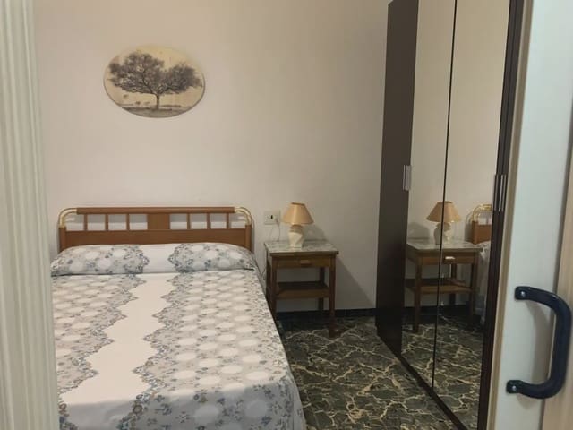 Appartement de 2 chambres à louer à Petrel / Petrer - 400 € (Ref: 9777303)