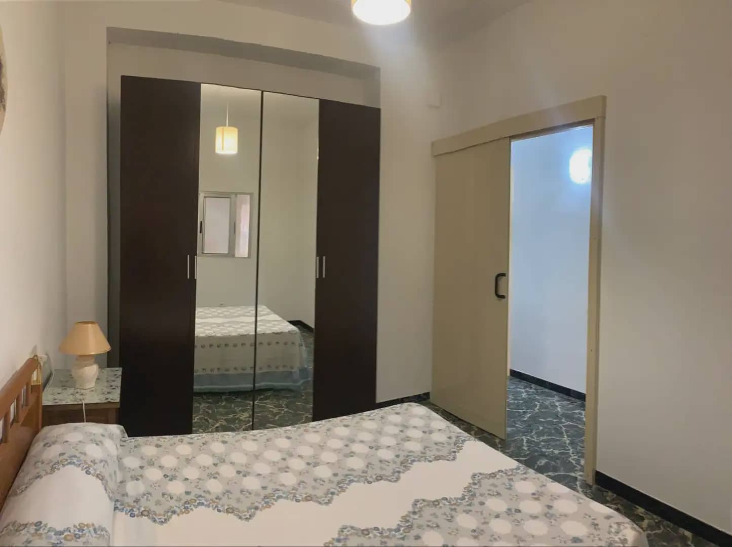 Appartement de 2 chambres à louer à Petrel / Petrer - 400 € (Ref: 9777303)