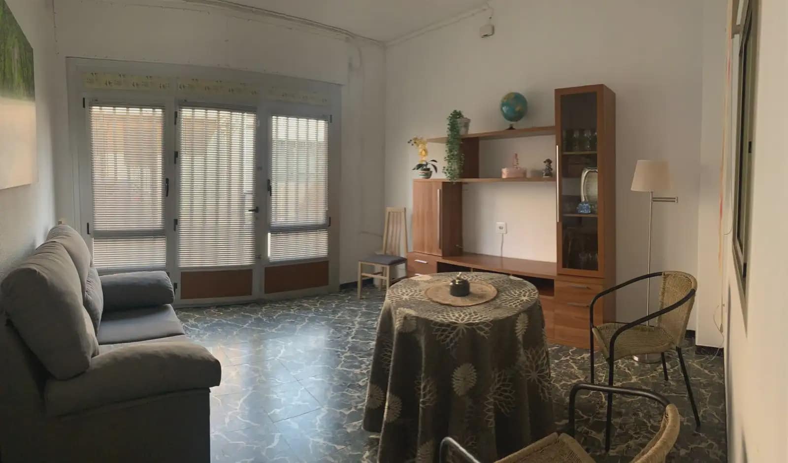 Appartement de 2 chambres à louer à Petrel / Petrer - 400 € (Ref: 9777303)