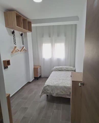 2 slaapkamer Flat te huur in Elda - € 750 (Ref: 9844566)