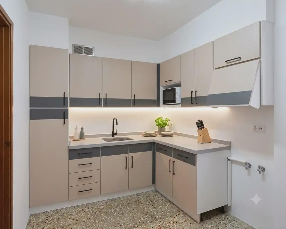 4 bedroom Flat for sale in Elda - € 80,000 (Ref: 9926923)