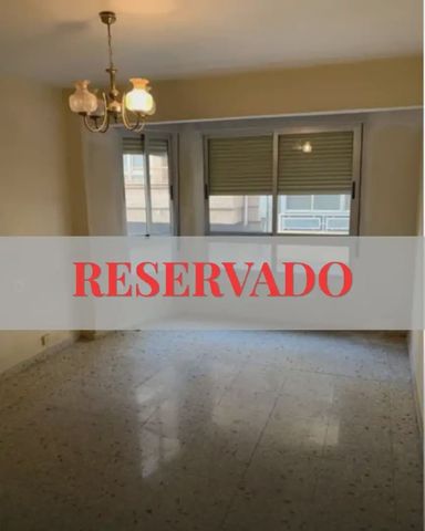 4 Zimmer Wohnung zu verkaufen in Elda - 80.000 € (Ref: 9926923)