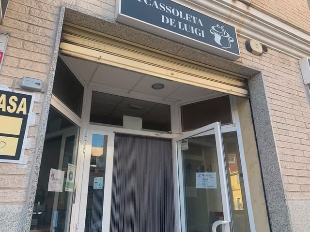 Kaupallinen myytävänä paikassa Petrel / Petrer - 27 000 € (Ref: 9964818)