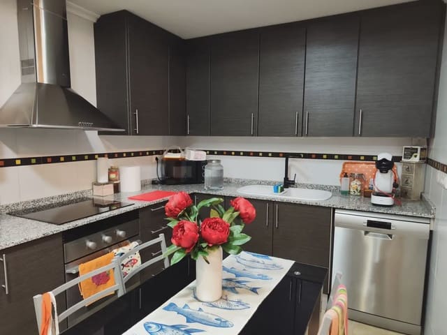 2 slaapkamer Flat te koop in Elda met garage - € 113.000 (Ref: 9976627)