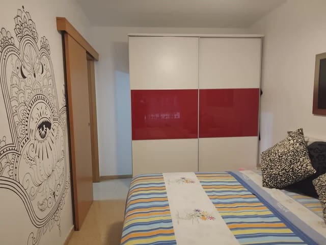 2 slaapkamer Flat te koop in Elda met garage - € 113.000 (Ref: 9976627)