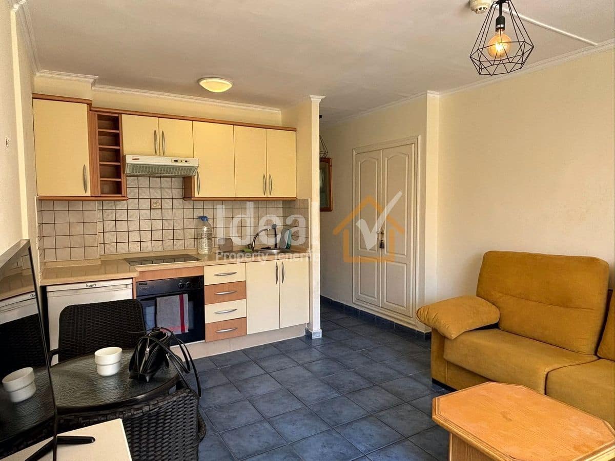 1 soveværelse Lejlighed til salg i Playa de las Americas med swimmingpool - € 245.000 (Ref: 10042475)