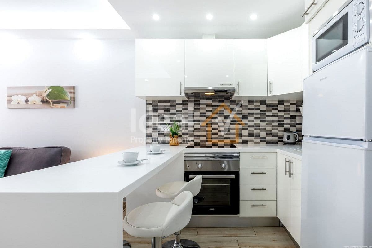 1 slaapkamer Appartement te koop in Costa Adeje met zwembad - € 289.000 (Ref: 10131151)
