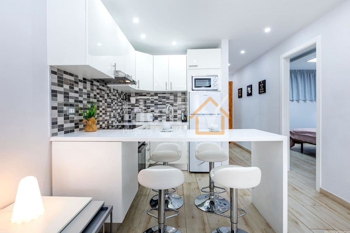 1 slaapkamer Appartement te koop in Costa Adeje met zwembad - € 289.000 (Ref: 10131151)