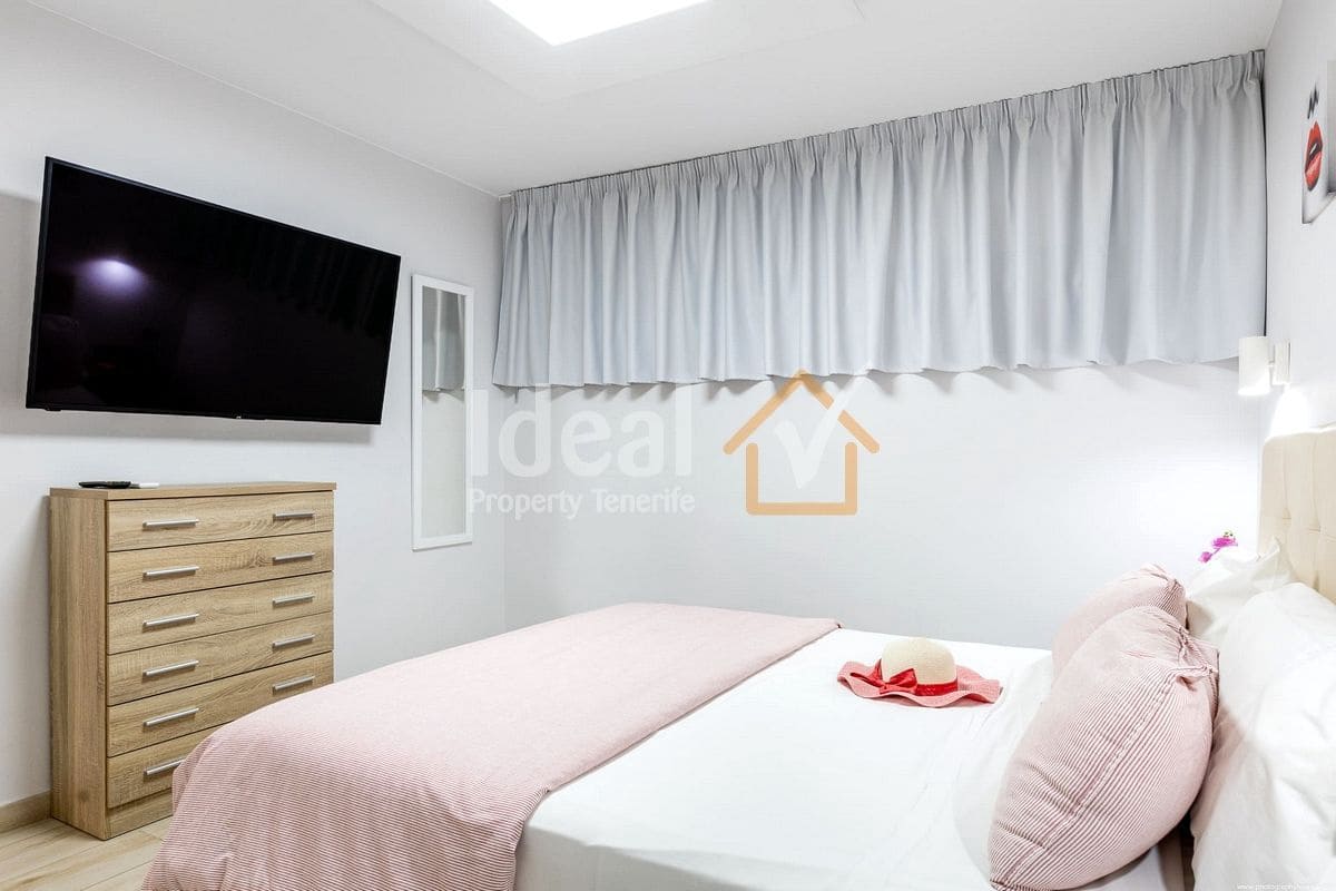 1 slaapkamer Appartement te koop in Costa Adeje met zwembad - € 289.000 (Ref: 10131151)
