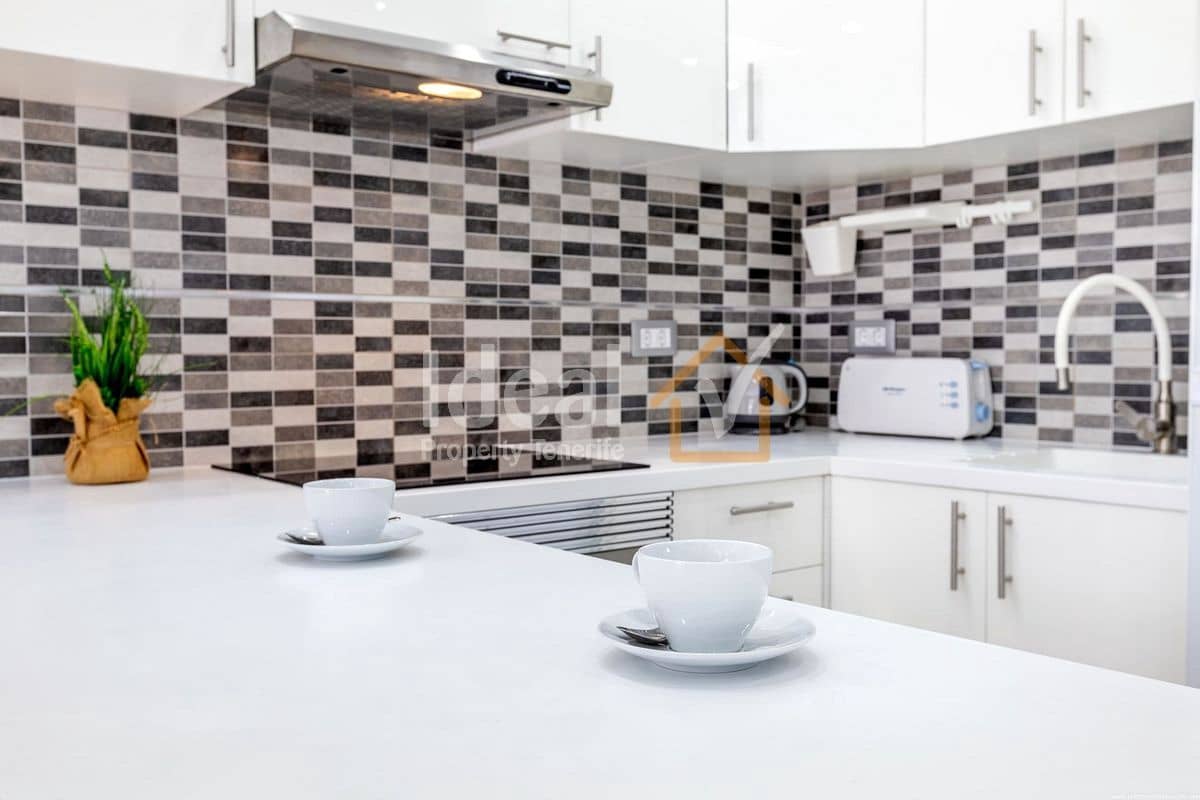 1 slaapkamer Appartement te koop in Costa Adeje met zwembad - € 289.000 (Ref: 10131151)