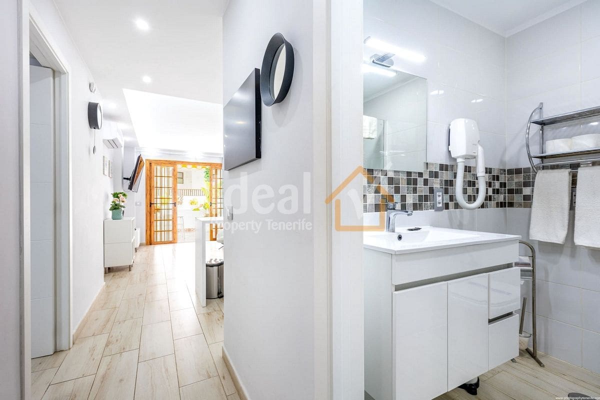1 slaapkamer Appartement te koop in Costa Adeje met zwembad - € 289.000 (Ref: 10131151)