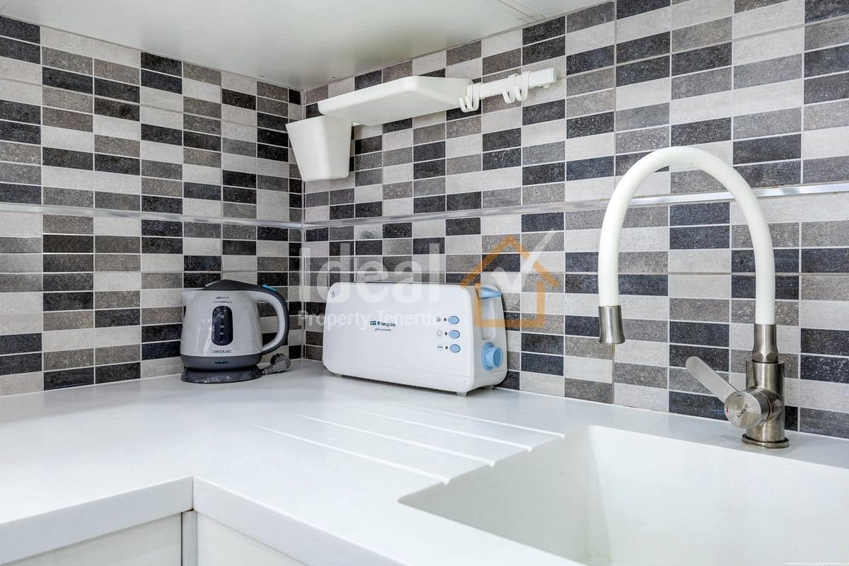 1 slaapkamer Appartement te koop in Costa Adeje met zwembad - € 289.000 (Ref: 10131151)