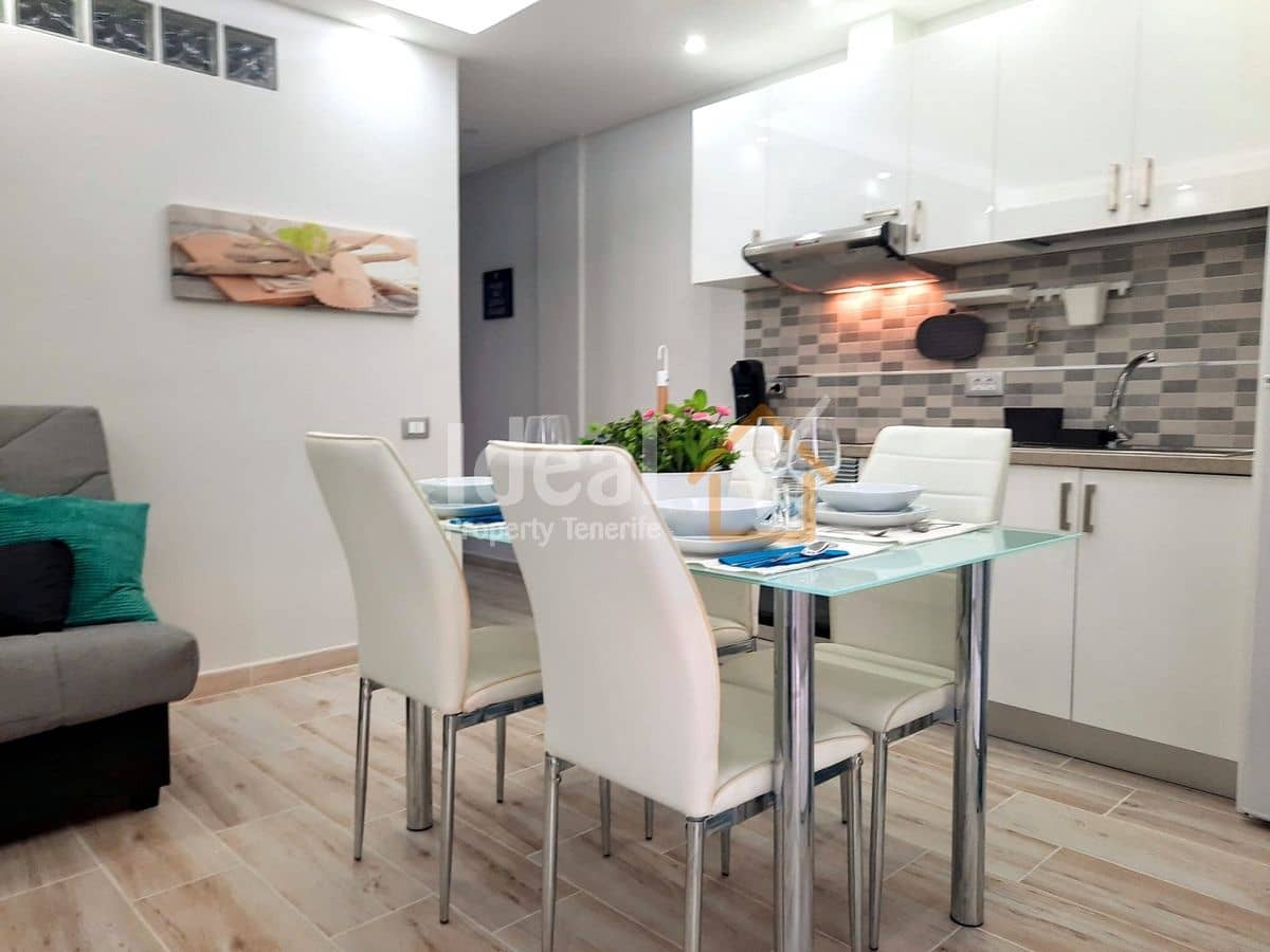 1 slaapkamer Appartement te koop in Costa Adeje met zwembad - € 279.000 (Ref: 10131152)