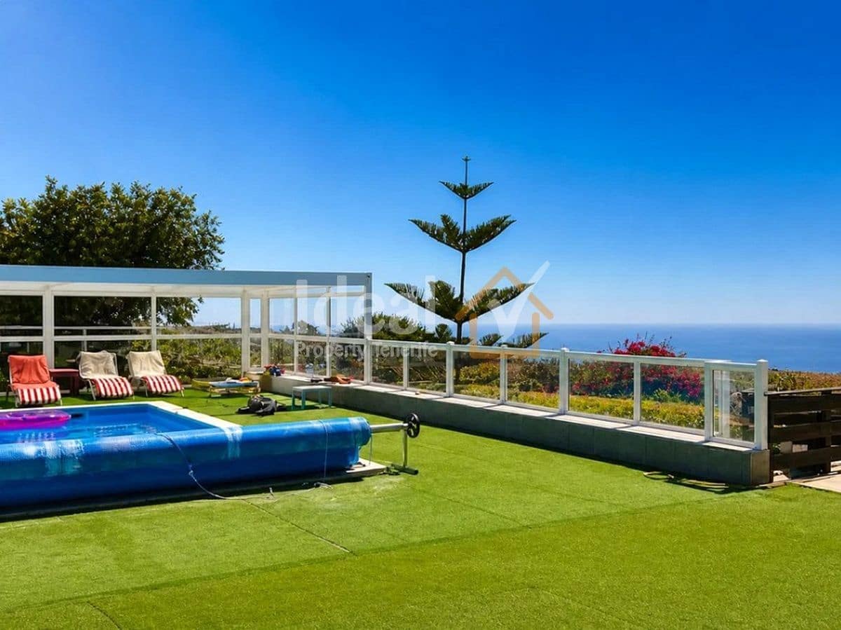 6 bedroom Villa for sale in San Miguel de Abona with pool garage - € 820,000 (Ref: 10141650)