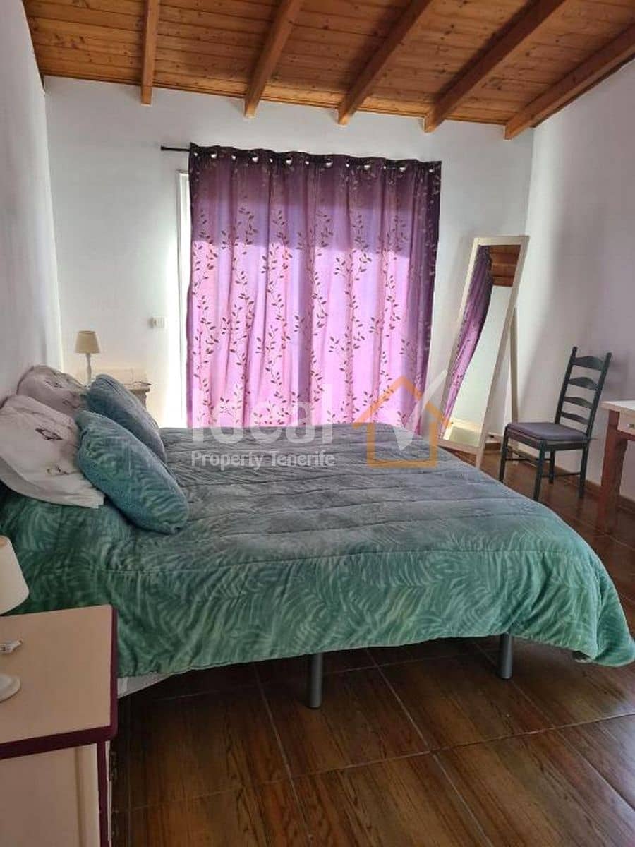 6 bedroom Villa for sale in San Miguel de Abona with pool garage - € 820,000 (Ref: 10141650)